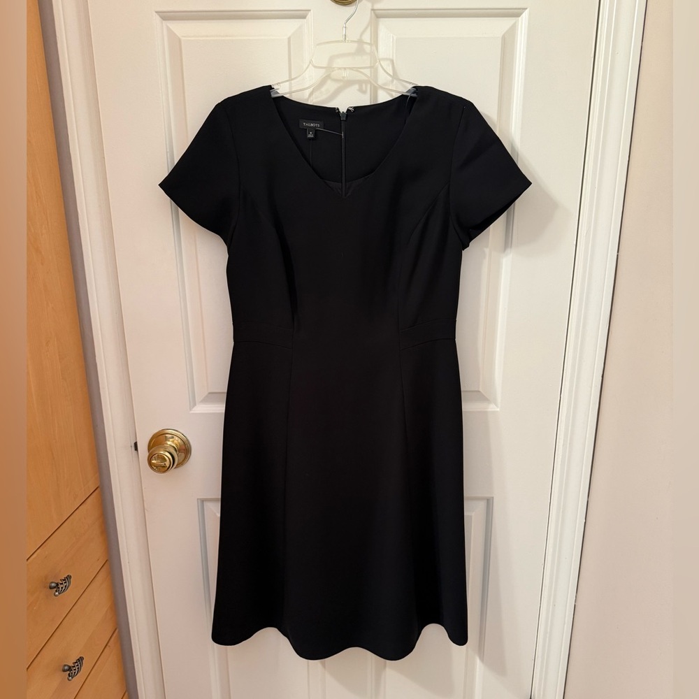Talbots Easy Travel Fit & Flare Black Dress Size 8 NWT